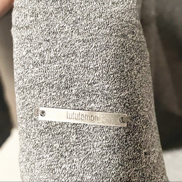 Lululemon Womens Size 6 Grey Coast Snap Button Wrap Jacket Cardigan - Picture 6 of 7